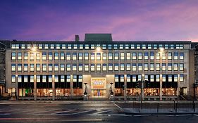 Yotel Edinburgh, Select By Hilton